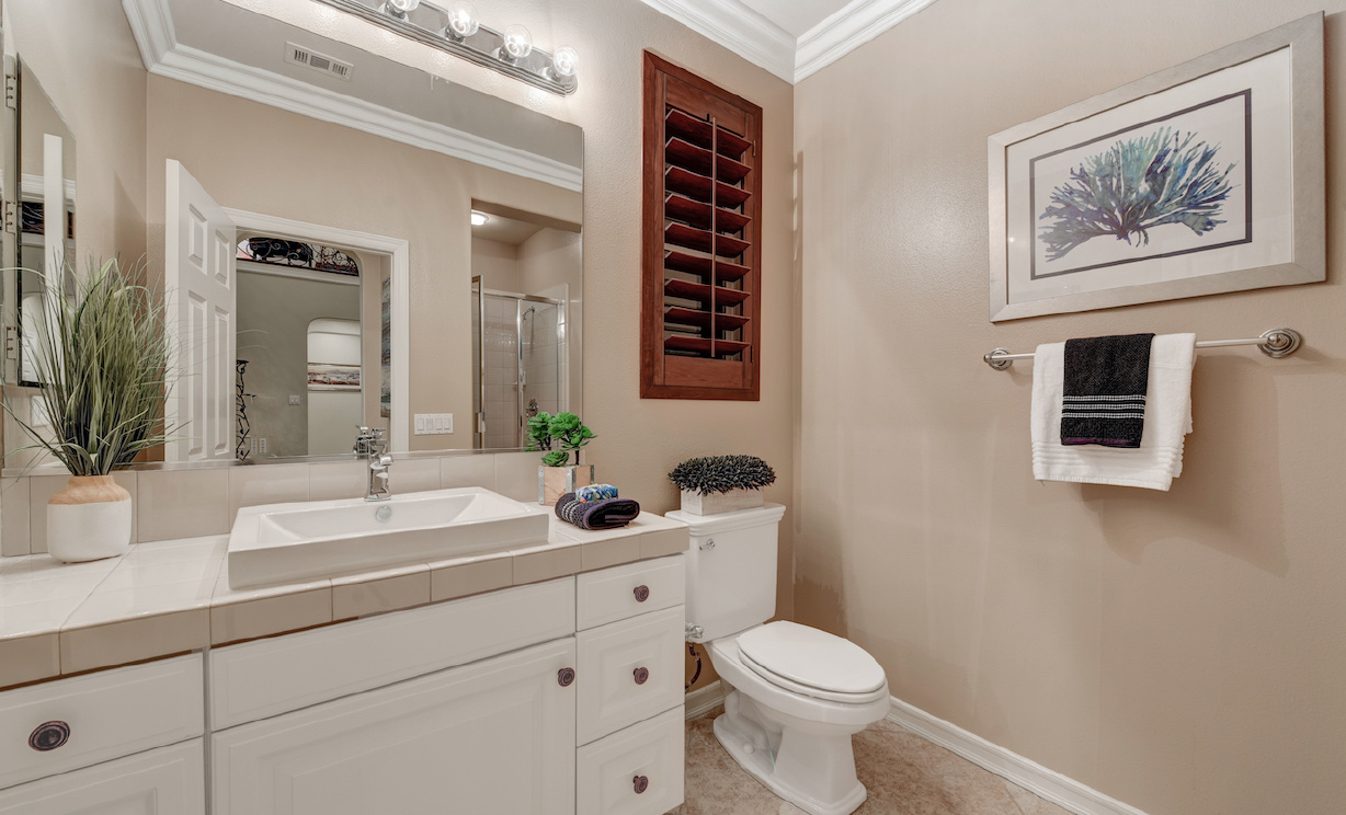466 Orange Grove Lane, Brea CA: 