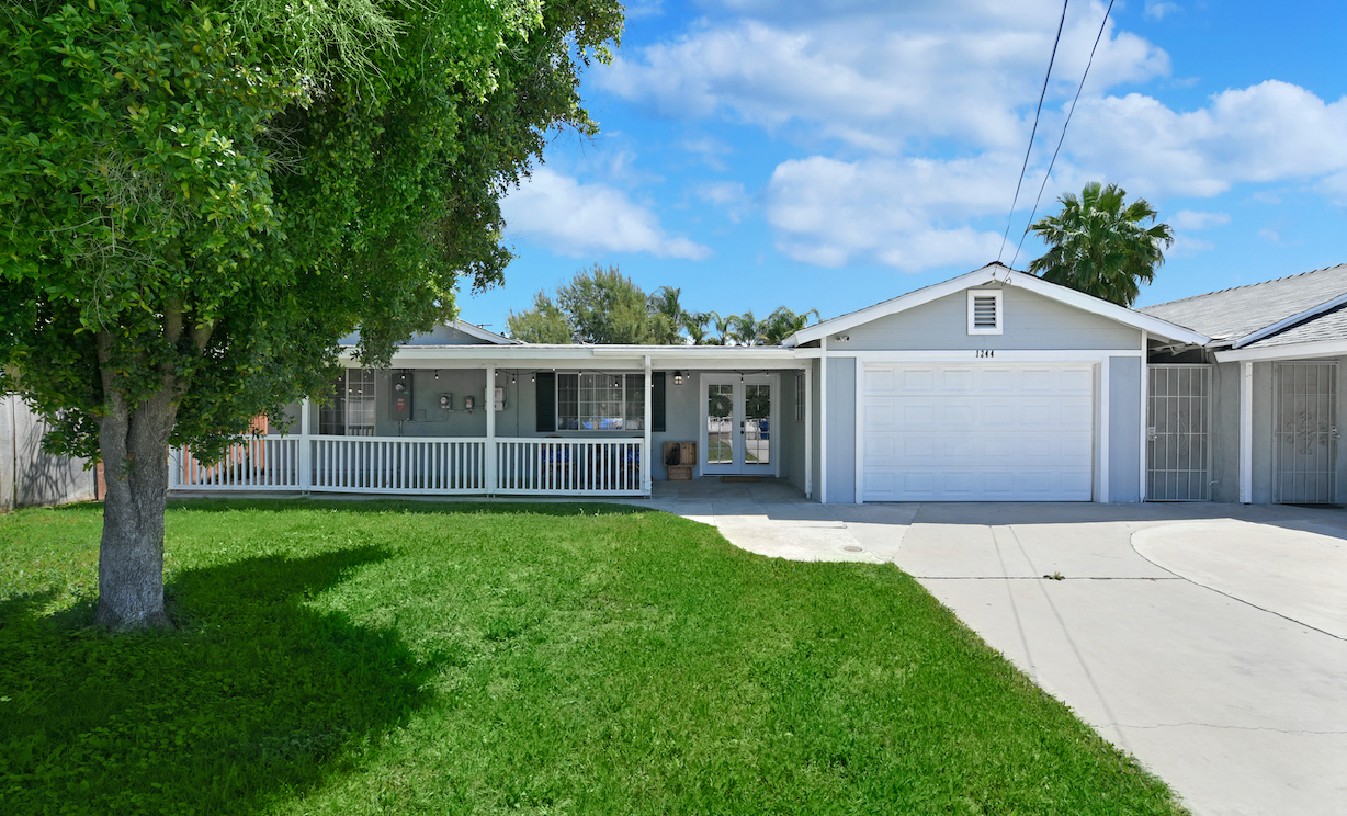 1244 N Orange Street, Riverside CA: 