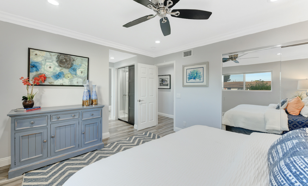 840 Saint Clair Street, Costa Mesa CA: 
