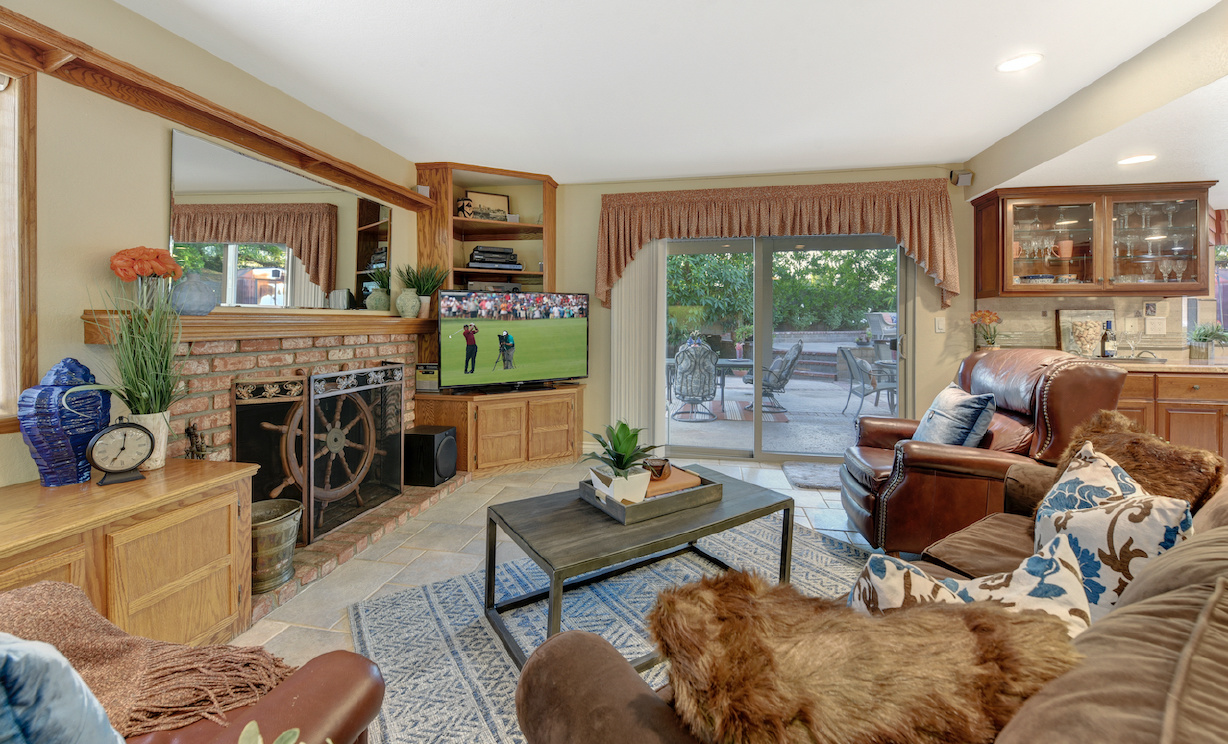 5111 E Paseo De Grace, Anaheim CA: 