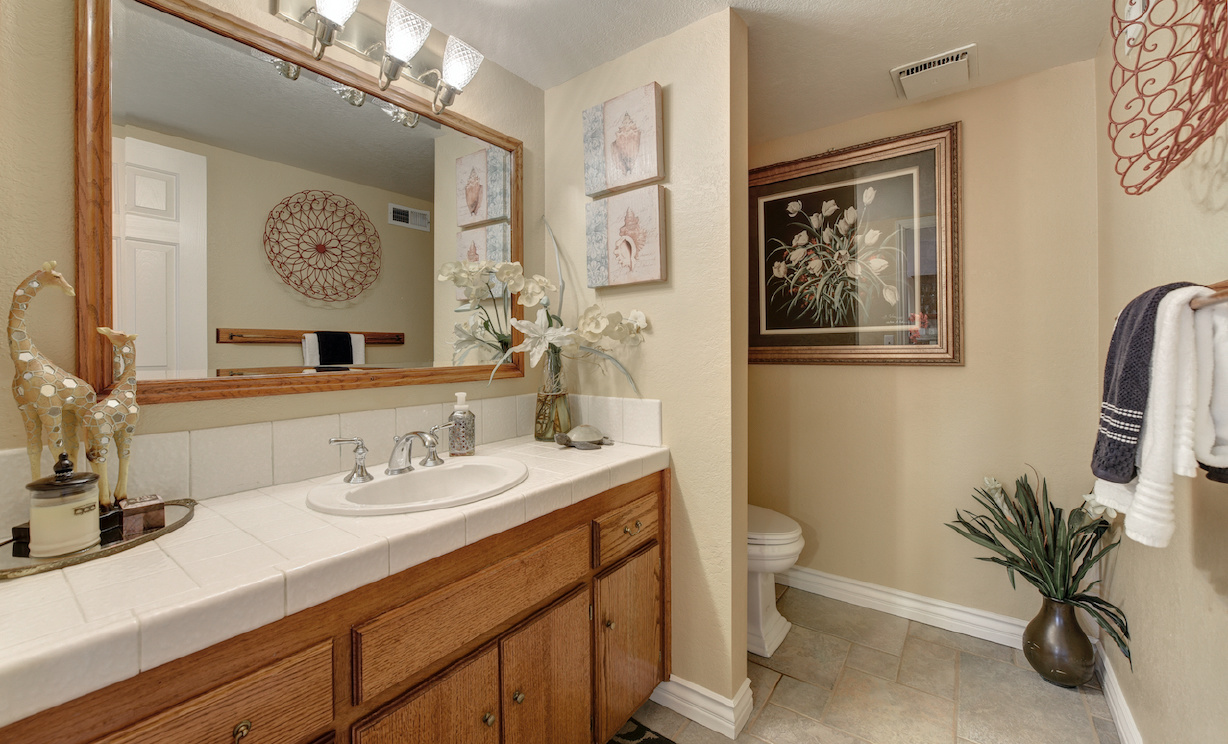 5111 E Paseo De Grace, Anaheim CA: 