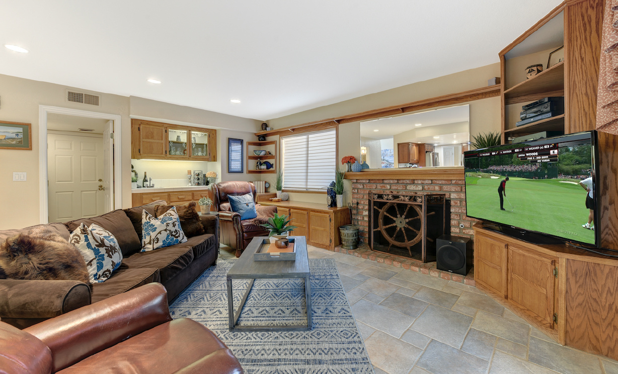 5111 E Paseo De Grace, Anaheim CA: 