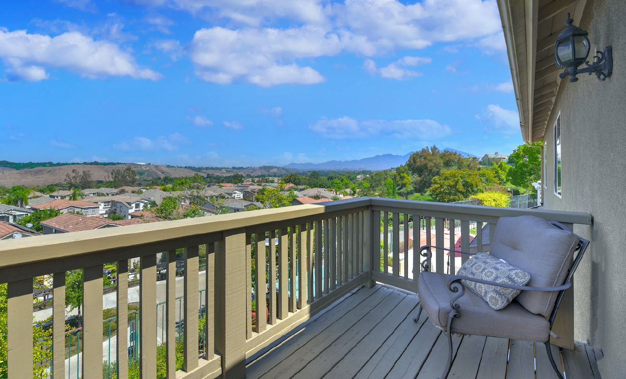 5 Grassy Knoll Lane, Rancho Santa Margarita CA: 