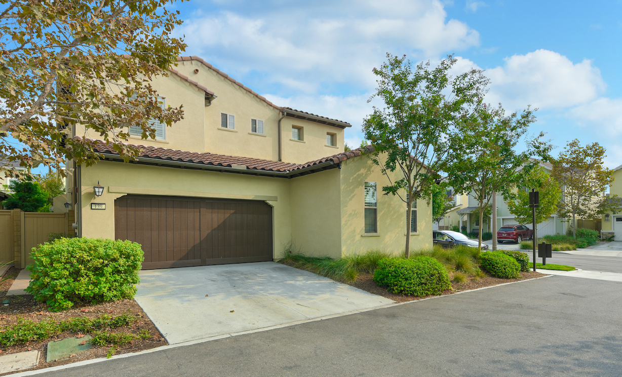 139 Carrotwood, Irvine CA: 