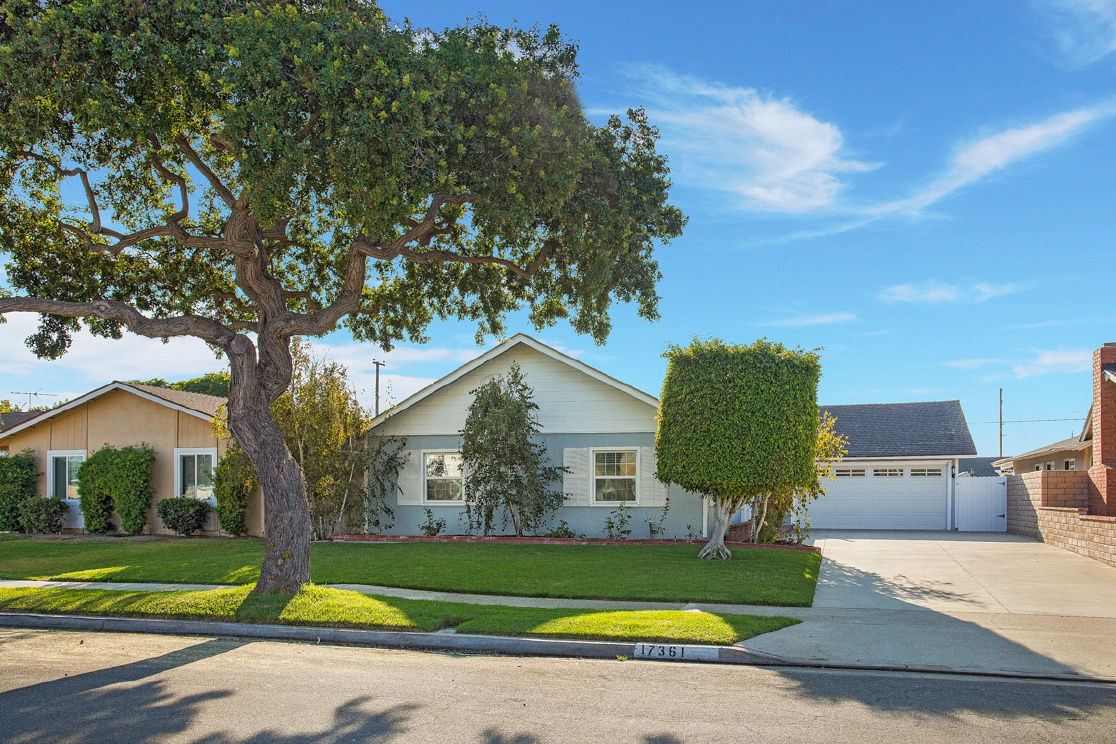 17361 Santa Maria Street, Fountain Valley CA: 