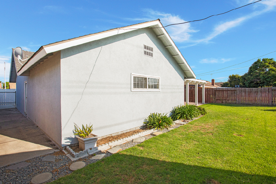 17361 Santa Maria Street, Fountain Valley CA: 