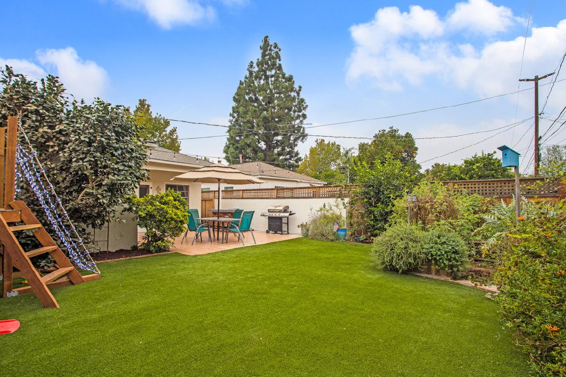 523 W Park Lane, Santa Ana CA: 