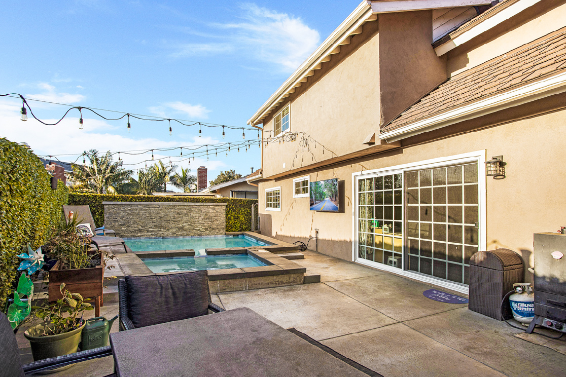 109 Yale Lane, Seal Beach CA: 