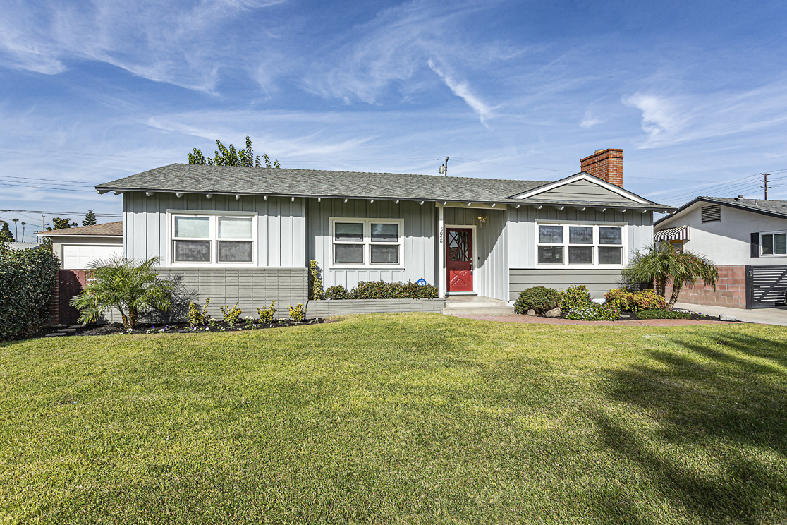 5048 Lincoln Avenue, Chino CA: 