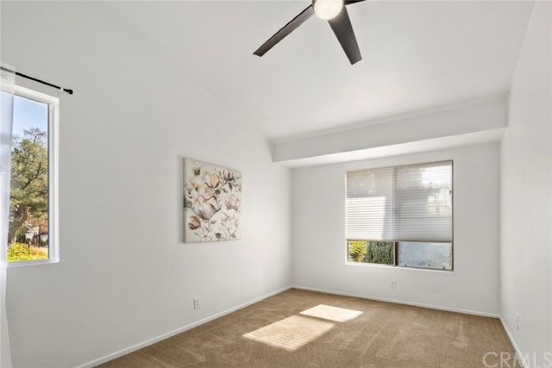 850 E Laurel Oak Drive, Azusa CA: 