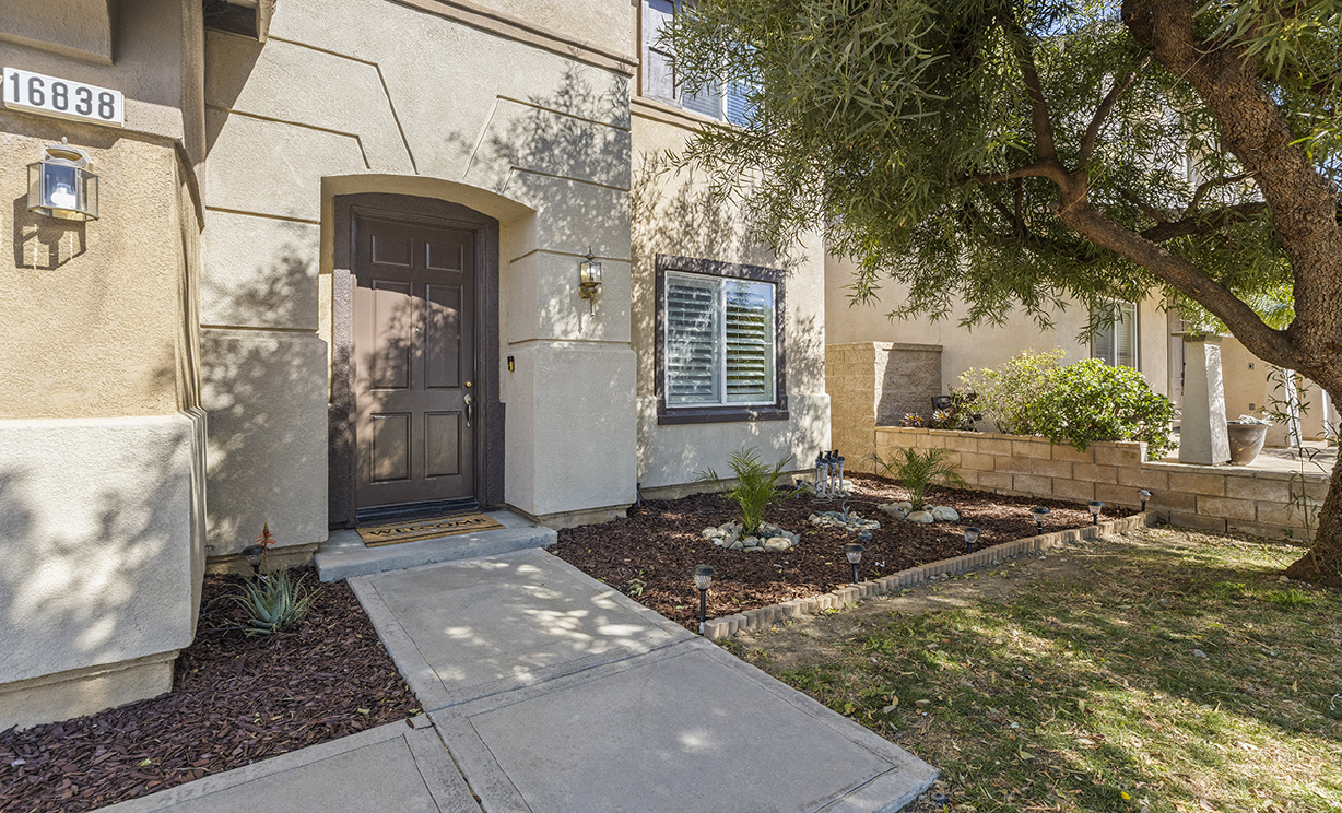 16838 Cascades Place, Fontana CA: 