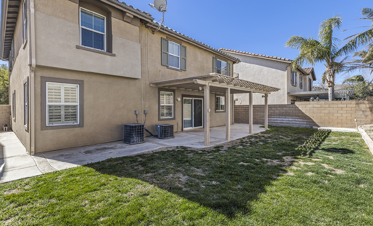 16838 Cascades Place, Fontana CA: 