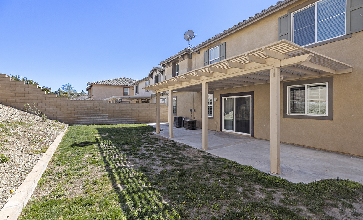 16838 Cascades Place, Fontana CA: 