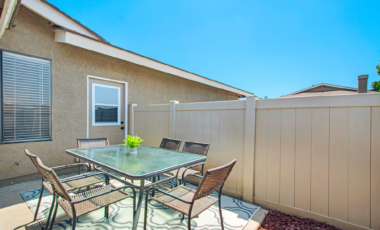 1679 Persimmon Street, Corona CA: 