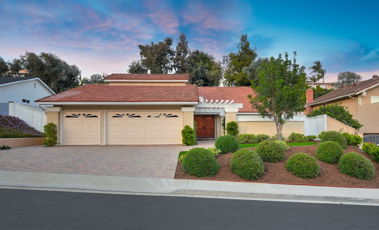 24192 Via San Clemente, Mission Viejo CA: 