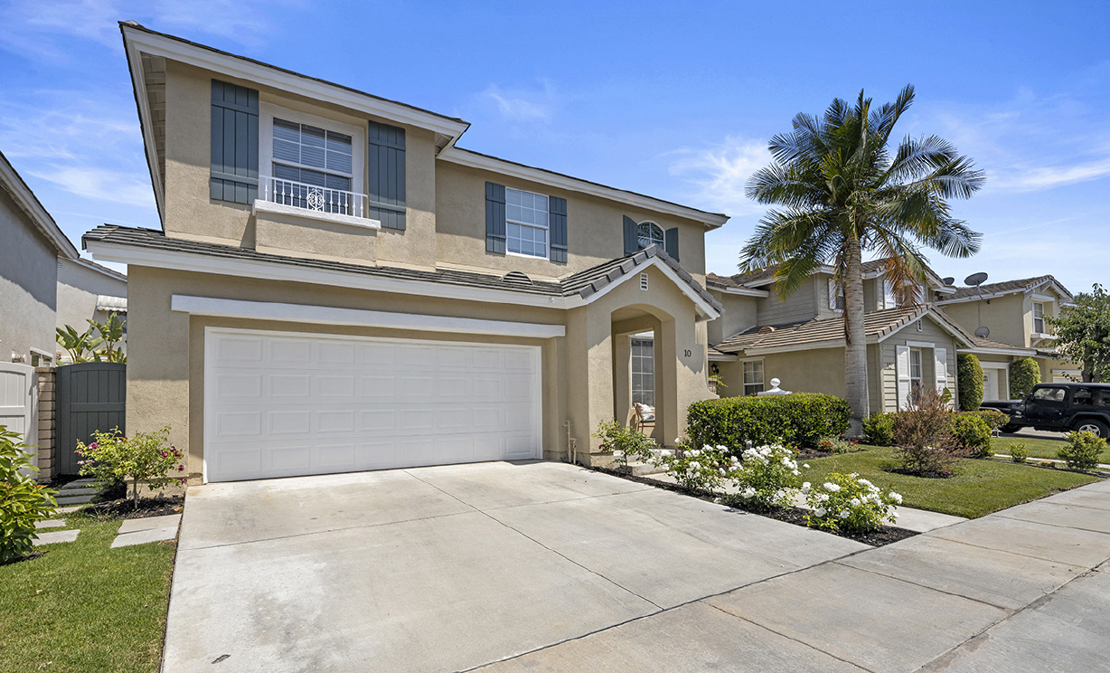 10 Eastwind Drive, Buena Park CA: 