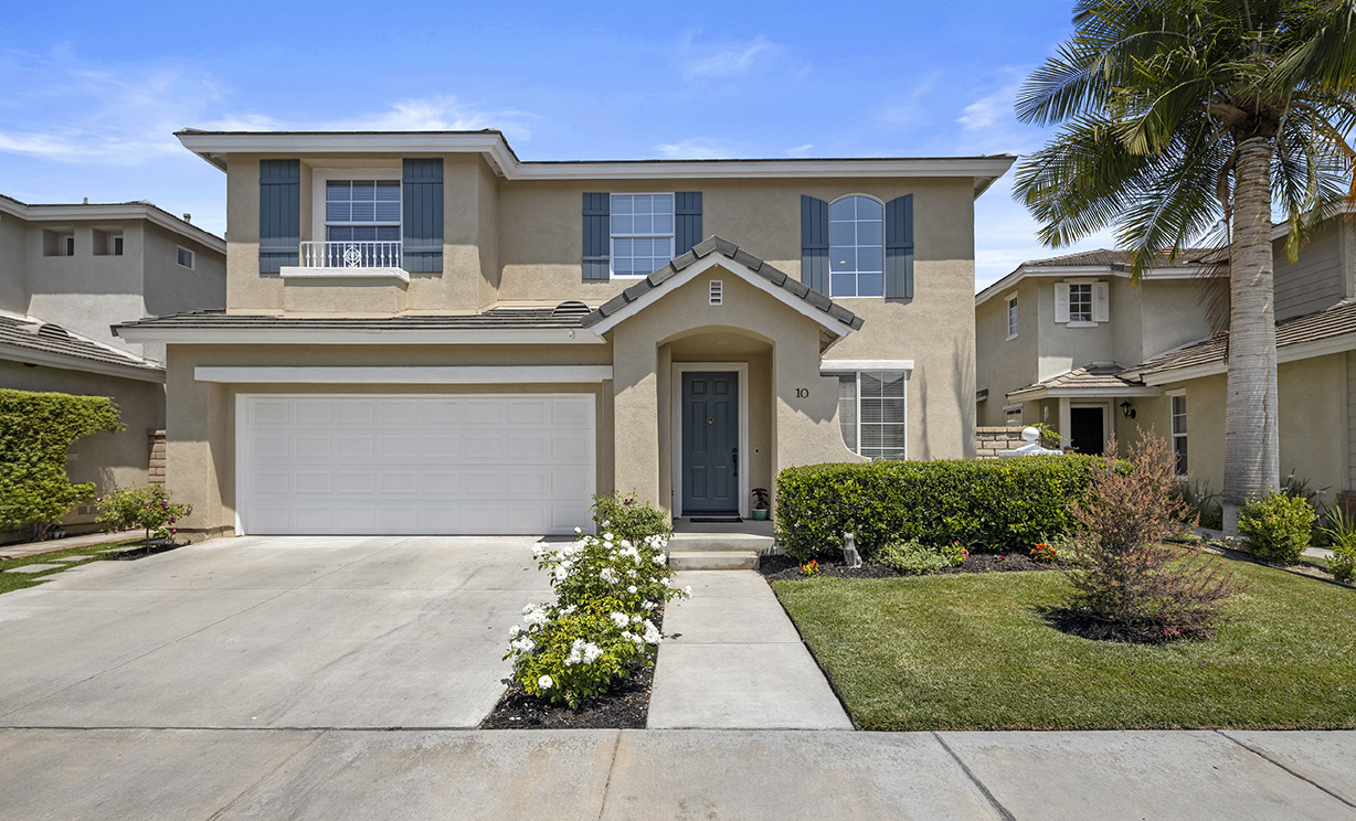 10 Eastwind Drive, Buena Park CA: 