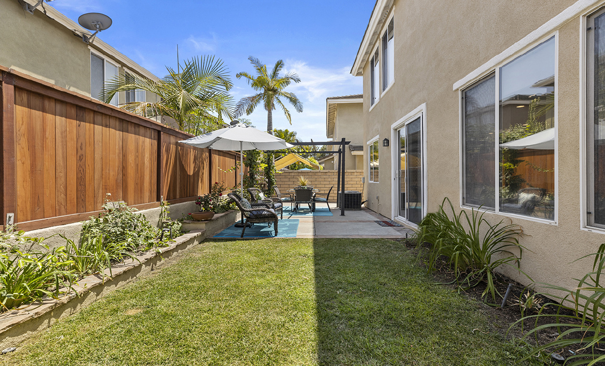 10 Eastwind Drive, Buena Park CA: 