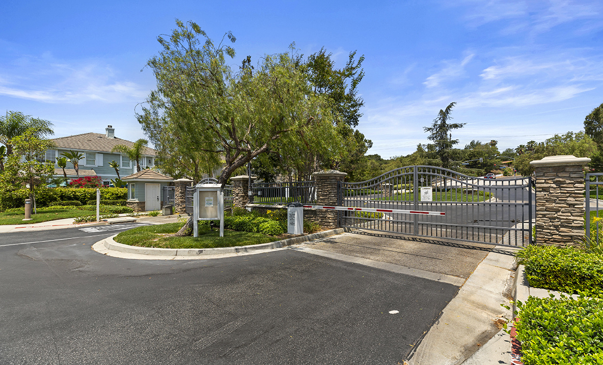 10 Eastwind Drive, Buena Park CA: 