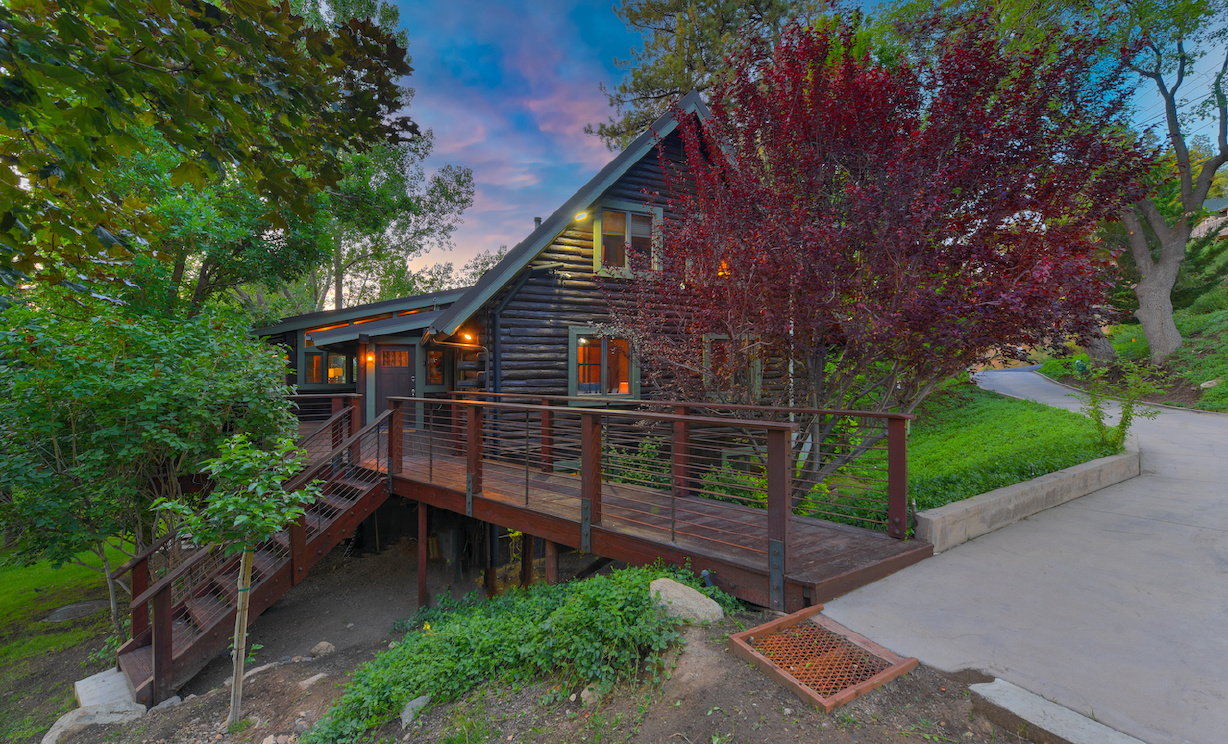 956 Knickerbocker Road, Big Bear Lake CA: 