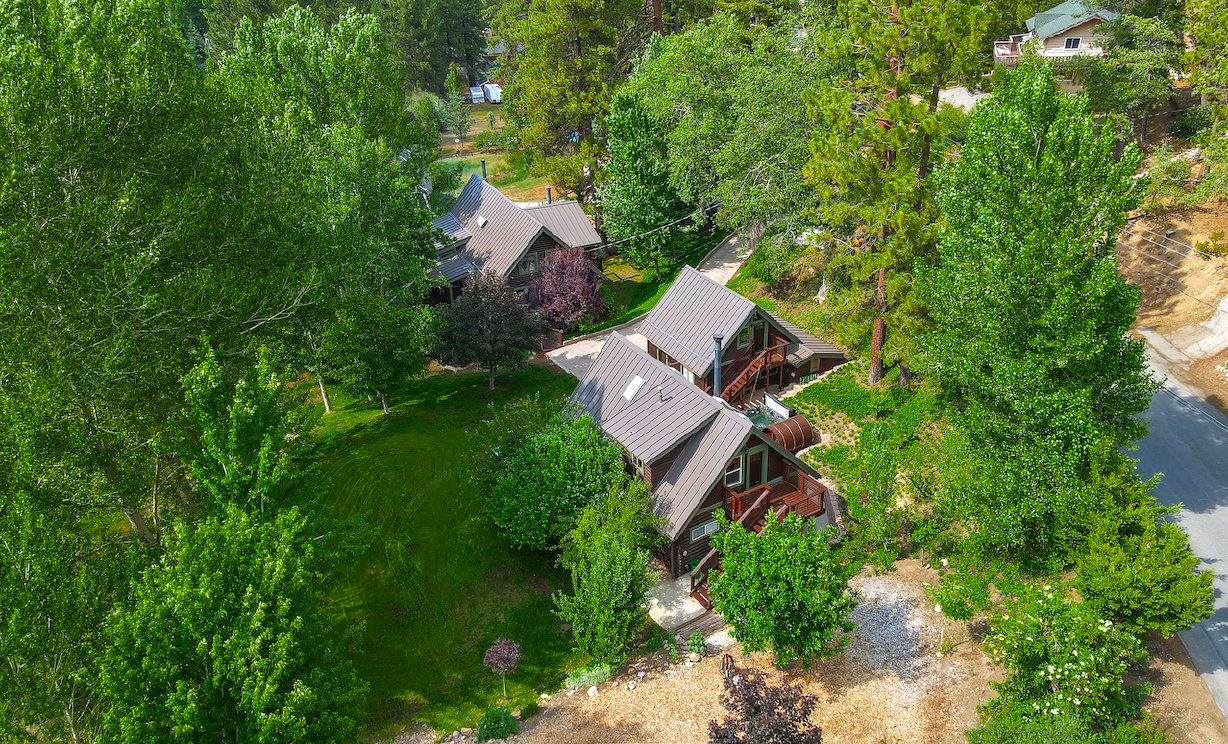 956 Knickerbocker Road, Big Bear Lake CA: 