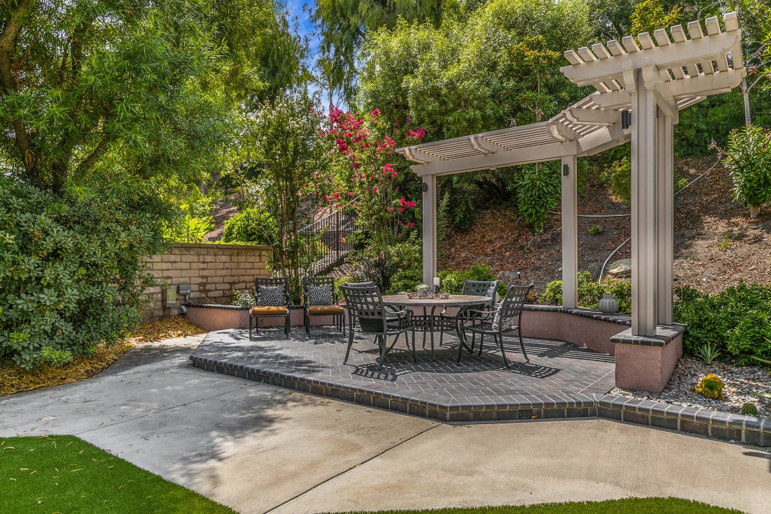 14286 Alder Wood Ln, Chino Hills CA: 