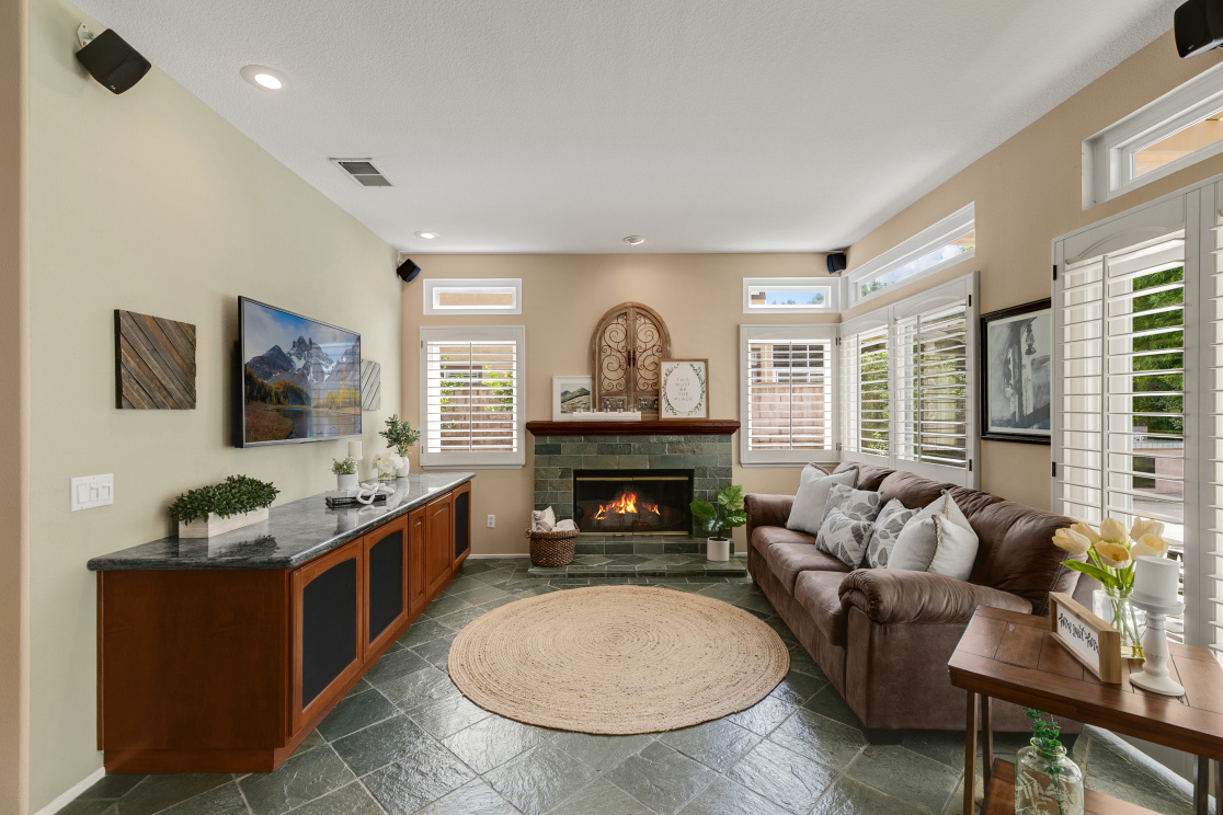 14286 Alder Wood Ln, Chino Hills CA: 