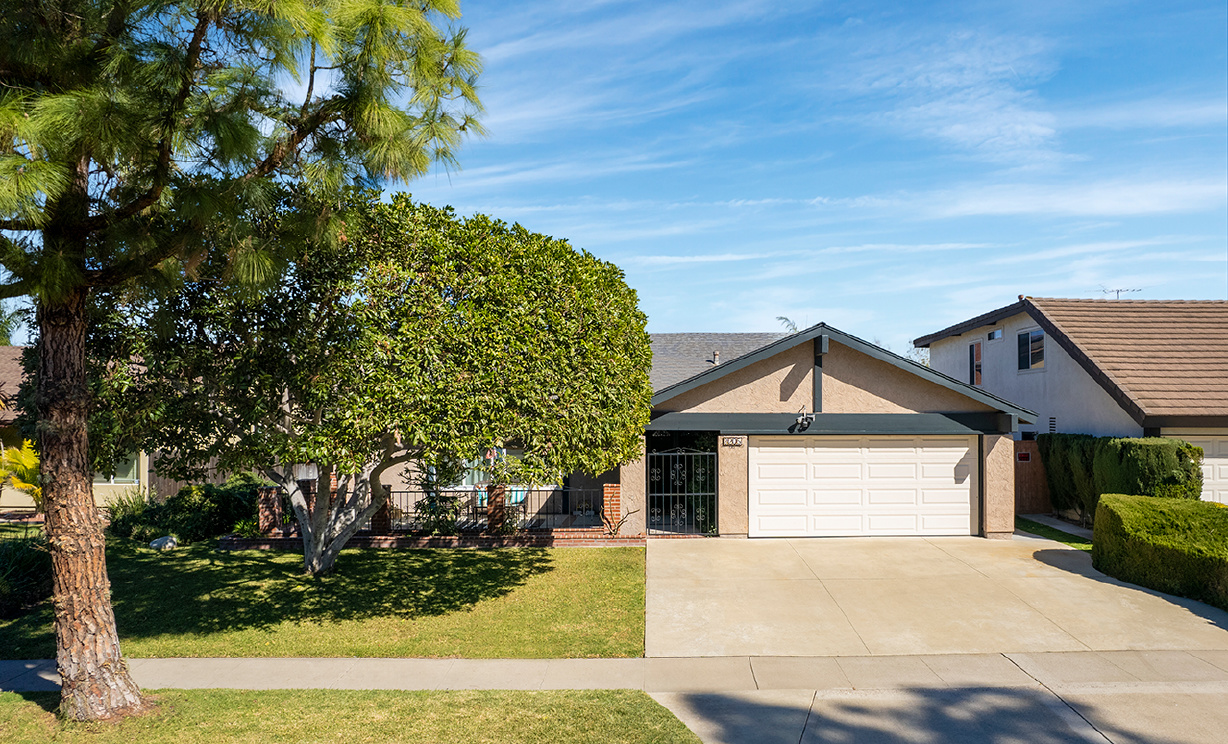 3205 S Birch St, Santa Ana CA: 