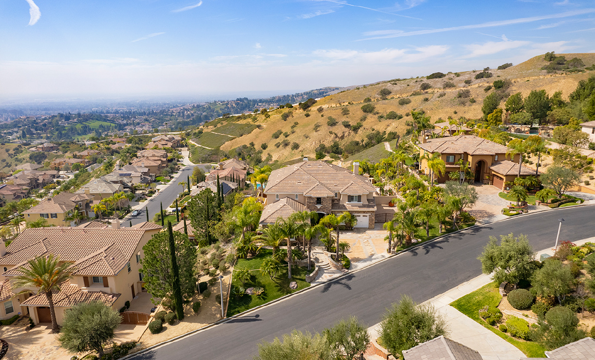 21667 Casino Ridge Rd, Yorba Linda CA: 