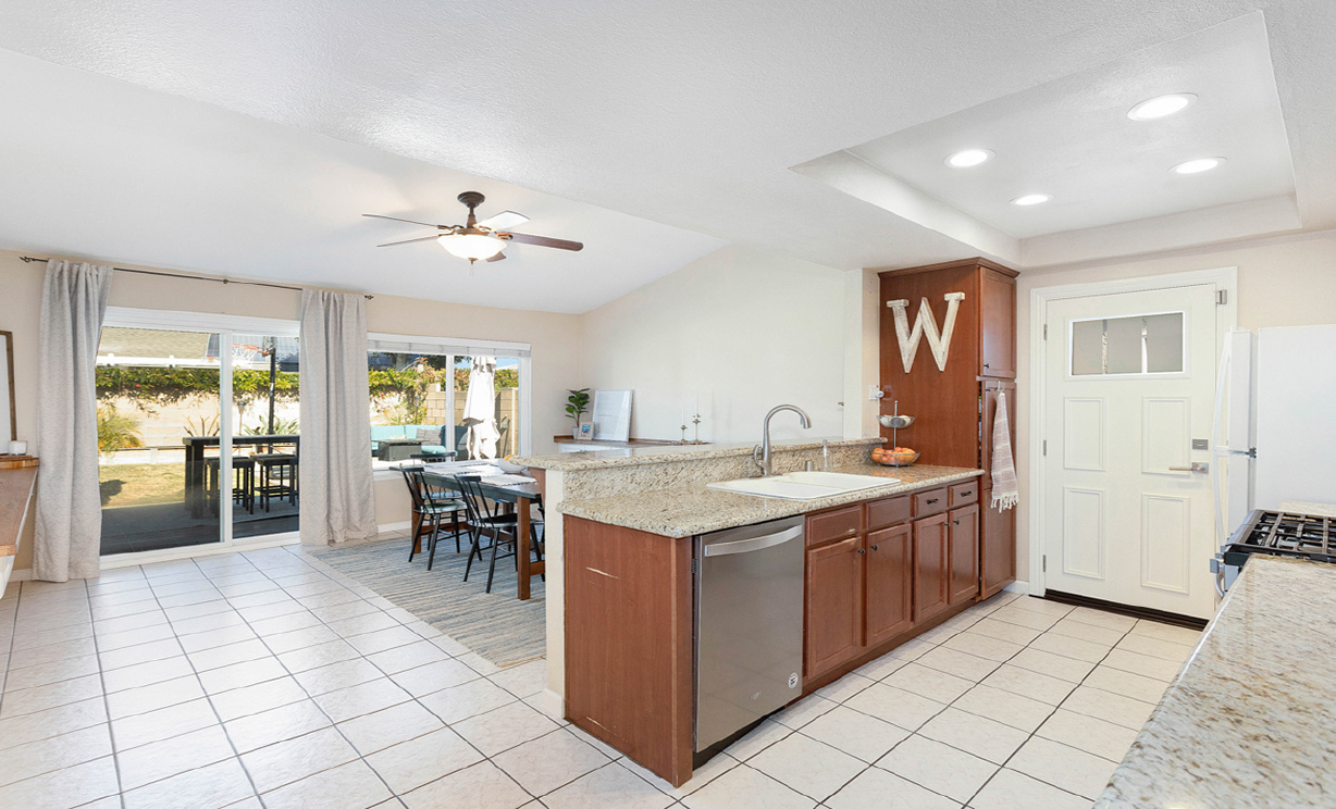 1230 N Dolores Street, Anaheim Hills CA: 