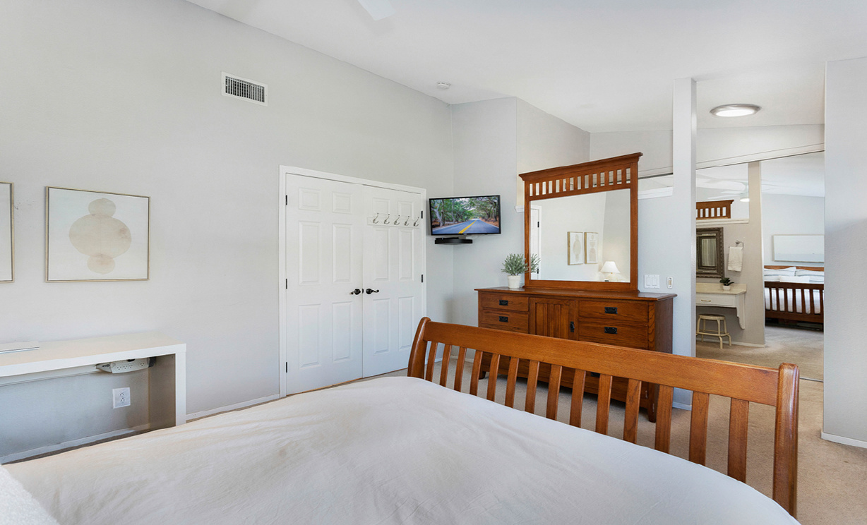 1230 N Dolores Street, Anaheim Hills CA: 