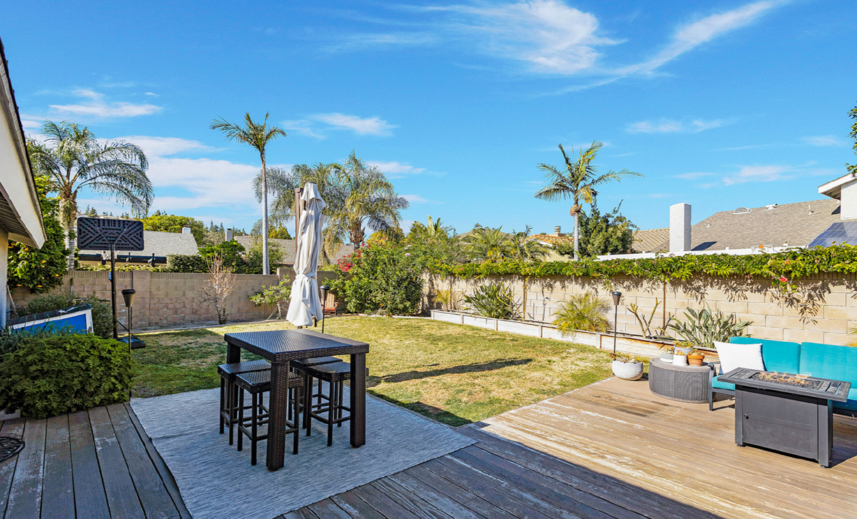 1230 N Dolores Street, Anaheim Hills CA: 