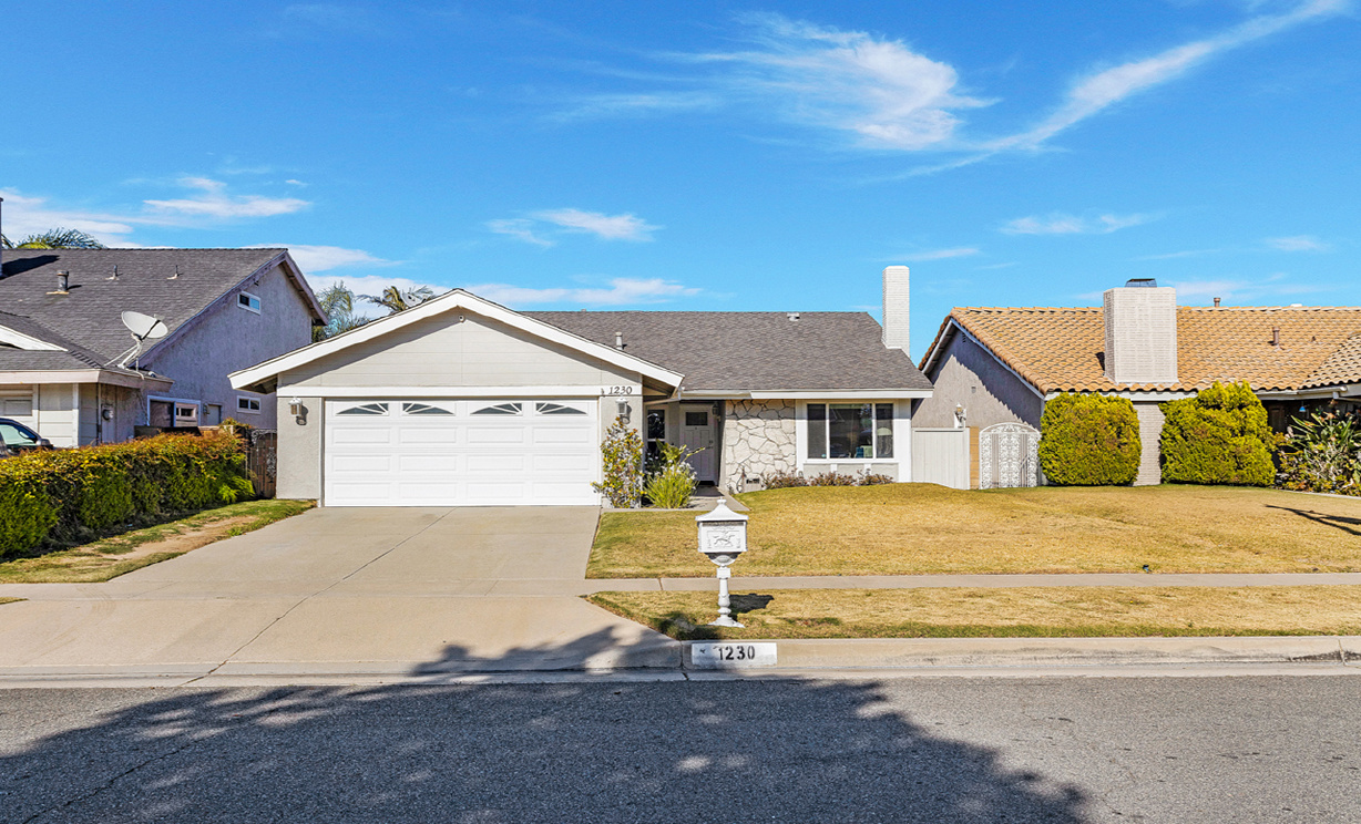 1230 N Dolores Street, Anaheim Hills CA: 