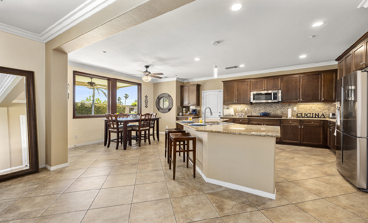 4853 Ravenwood Court, Fontana CA: 