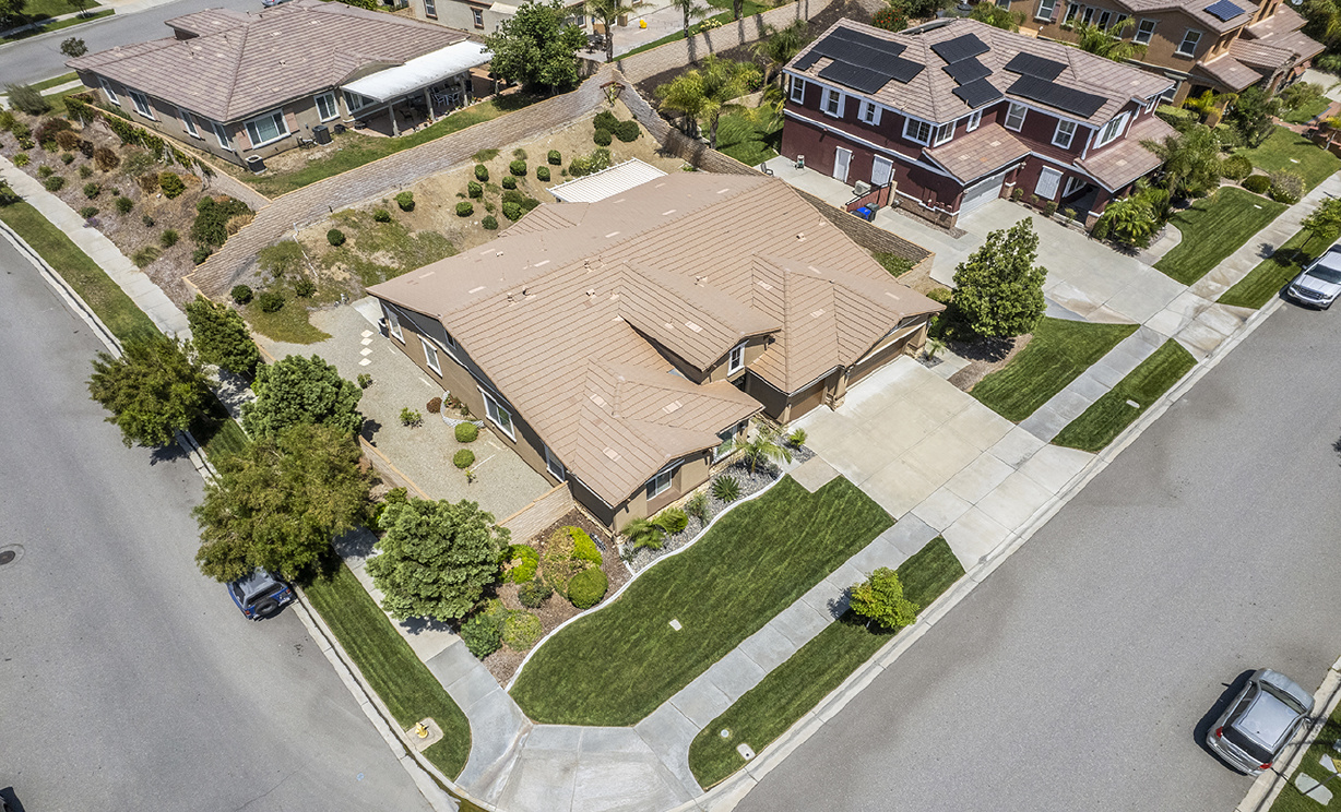 4804 Ravenwood Court, Fontana CA: 