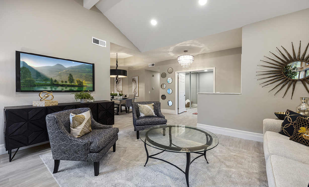 6216 E Garnet Circle, Anaheim Hills CA: 