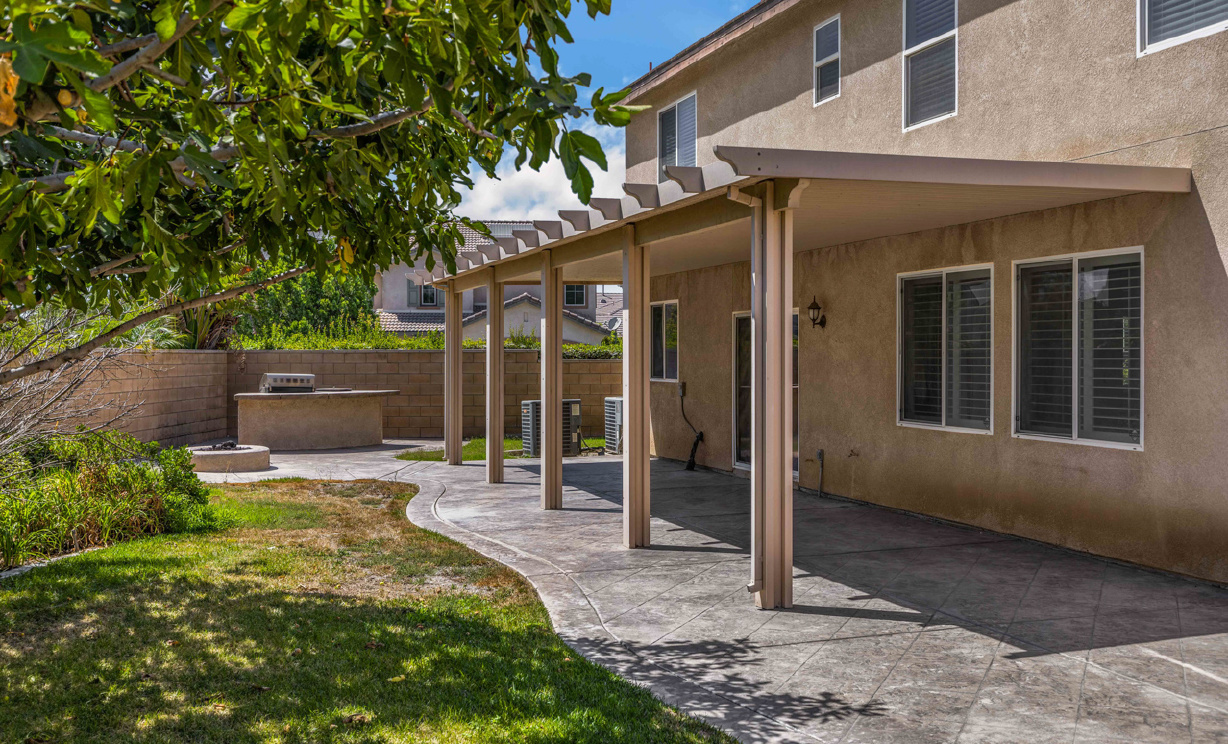 12911 Castle Road, Eastvale CA: 