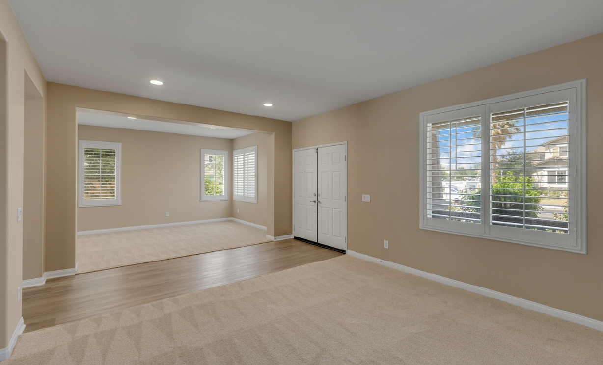 12911 Castle Road, Eastvale CA: 