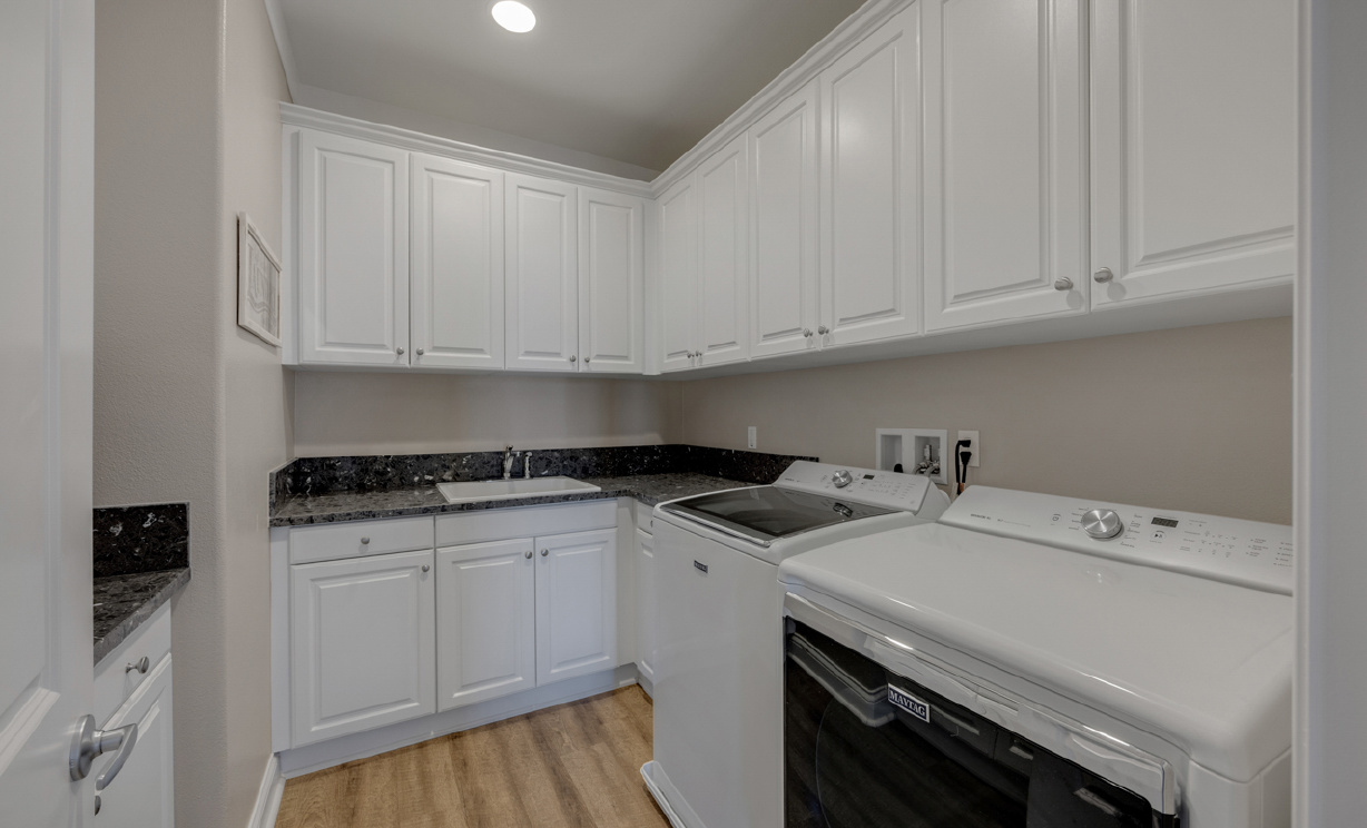 5072 S Centennial Circle, Ontario CA: 