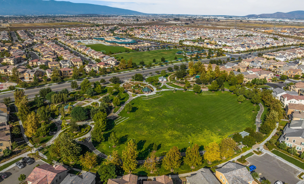 5072 S Centennial Circle, Ontario CA: 