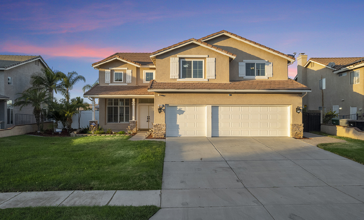 1065 Nighthawk Circle, Corona CA: 