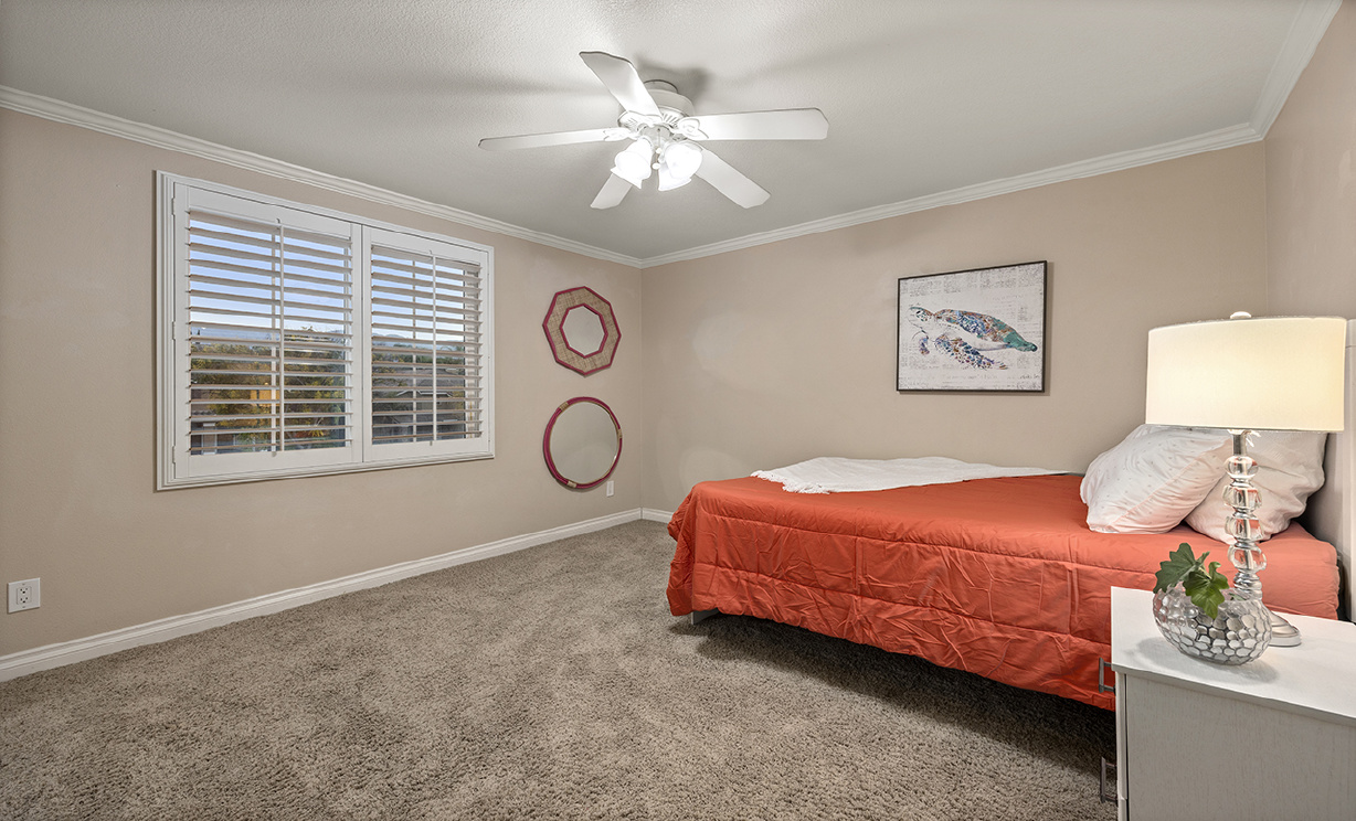 1065 Nighthawk Circle, Corona CA: 