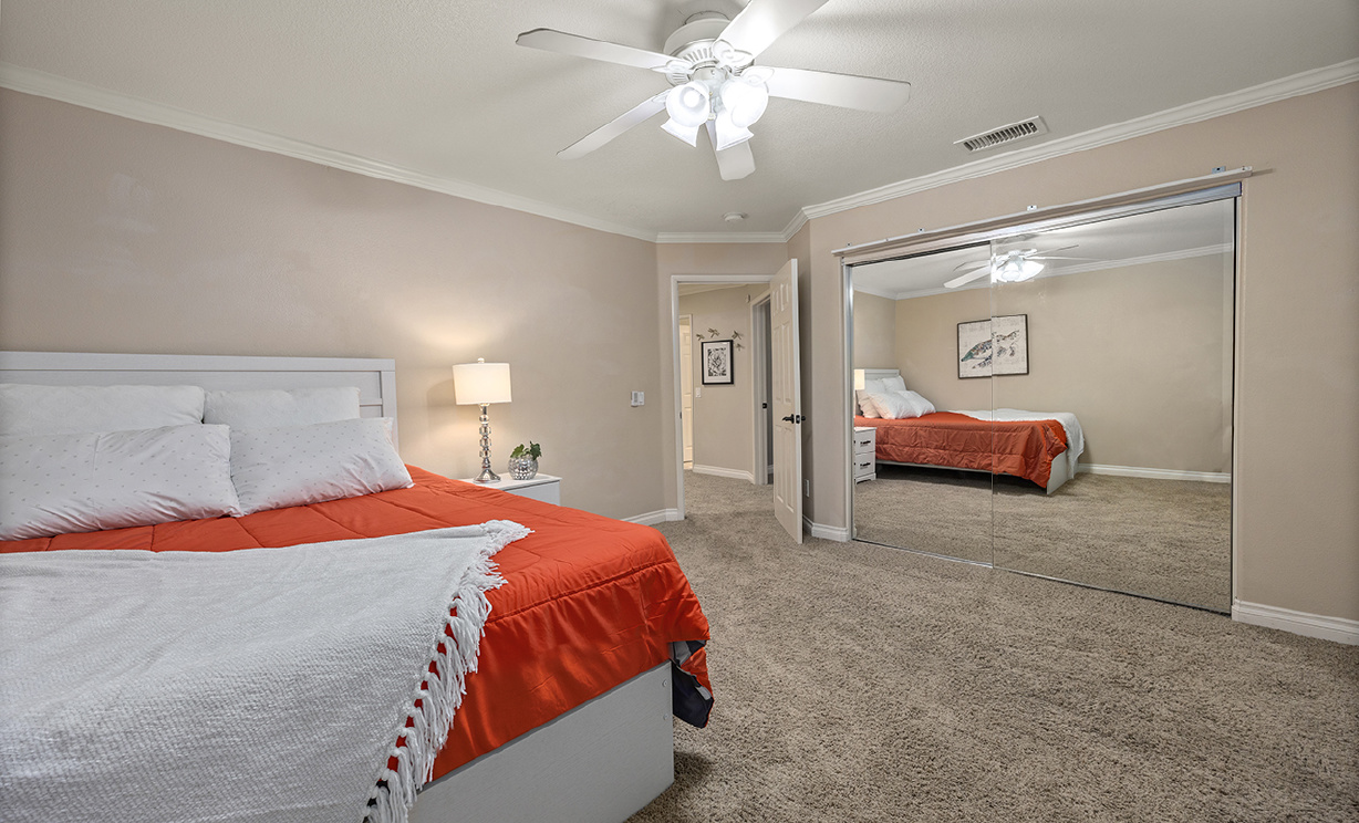 1065 Nighthawk Circle, Corona CA: 