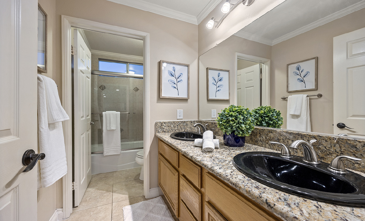 1065 Nighthawk Circle, Corona CA: 