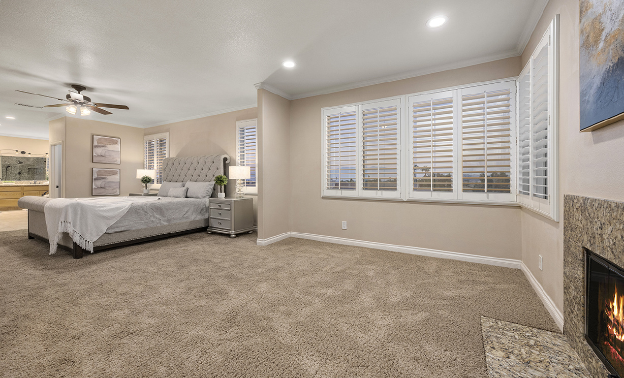 1065 Nighthawk Circle, Corona CA: 