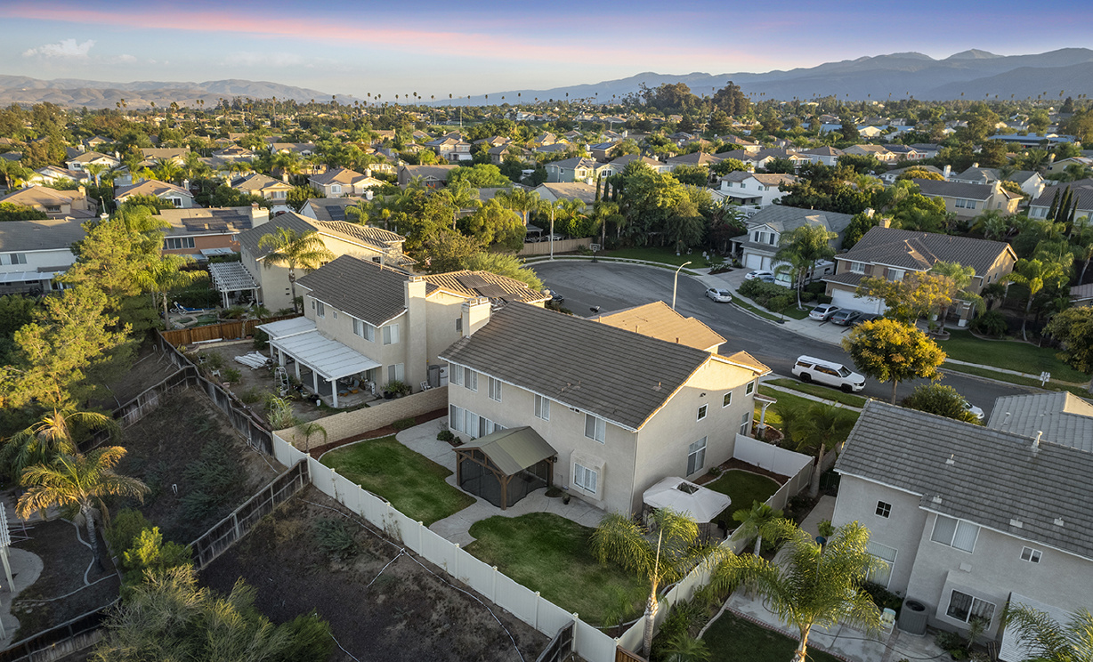 1065 Nighthawk Circle, Corona CA: 