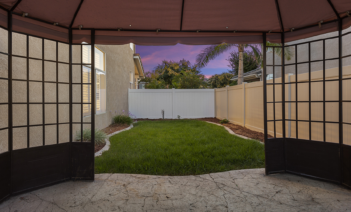 1065 Nighthawk Circle, Corona CA: 
