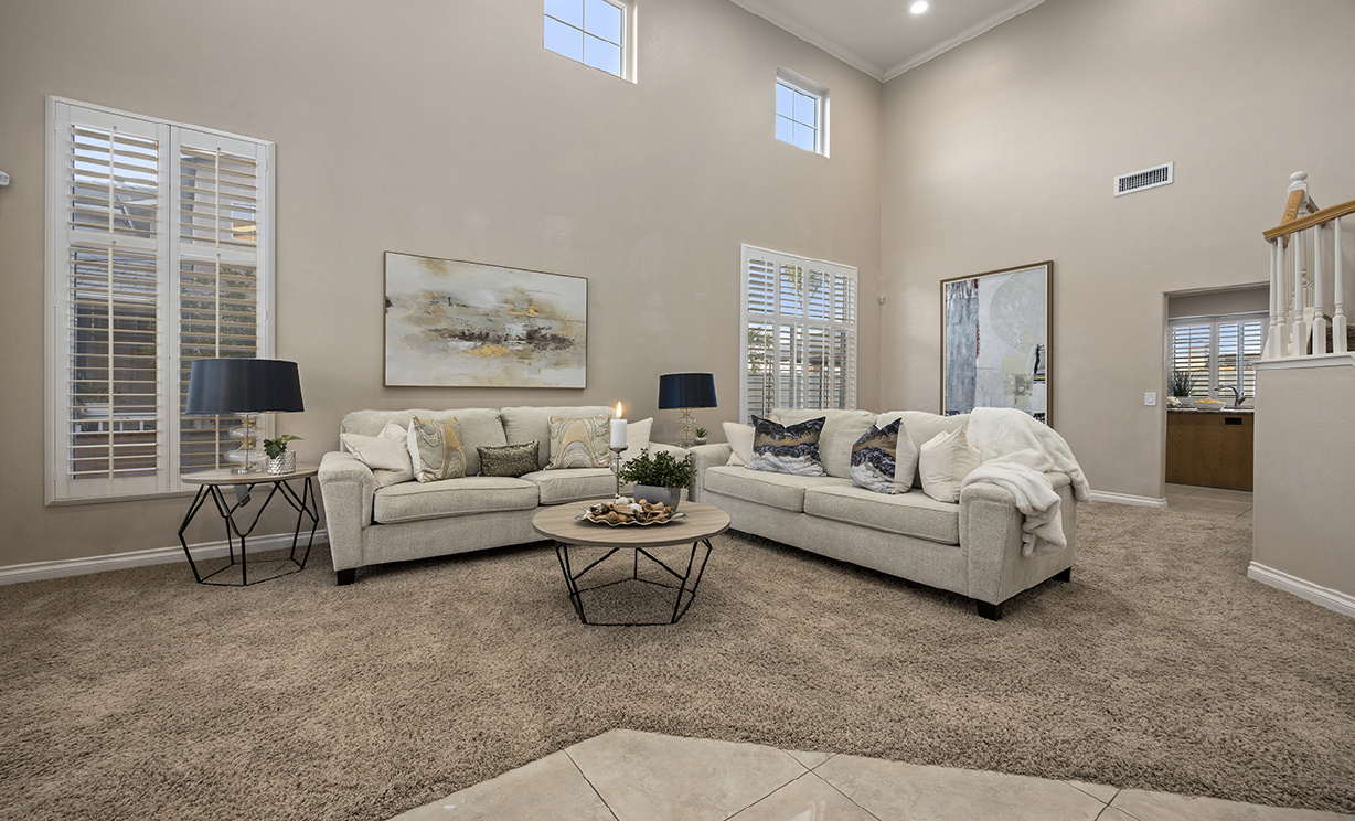 1065 Nighthawk Circle, Corona CA: 