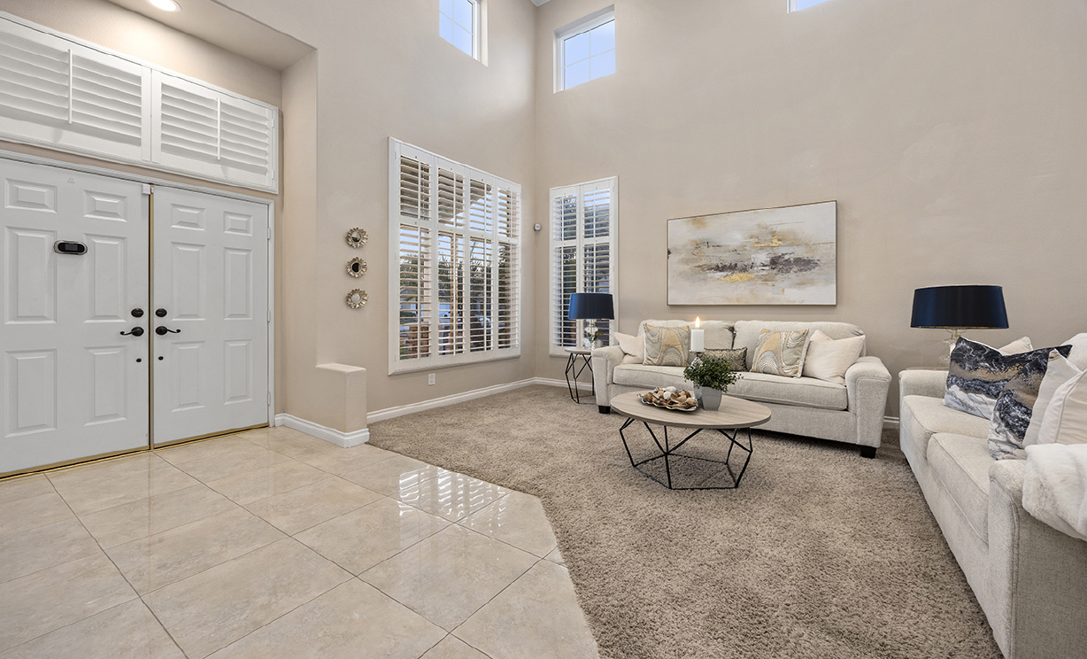 1065 Nighthawk Circle, Corona CA: 
