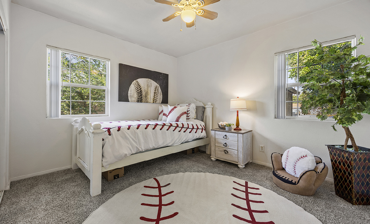 1232 W La Palma Avenue, Anaheim CA: 